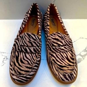 BORN Animal Print Loafer Flats Size 9.5 NWOT
